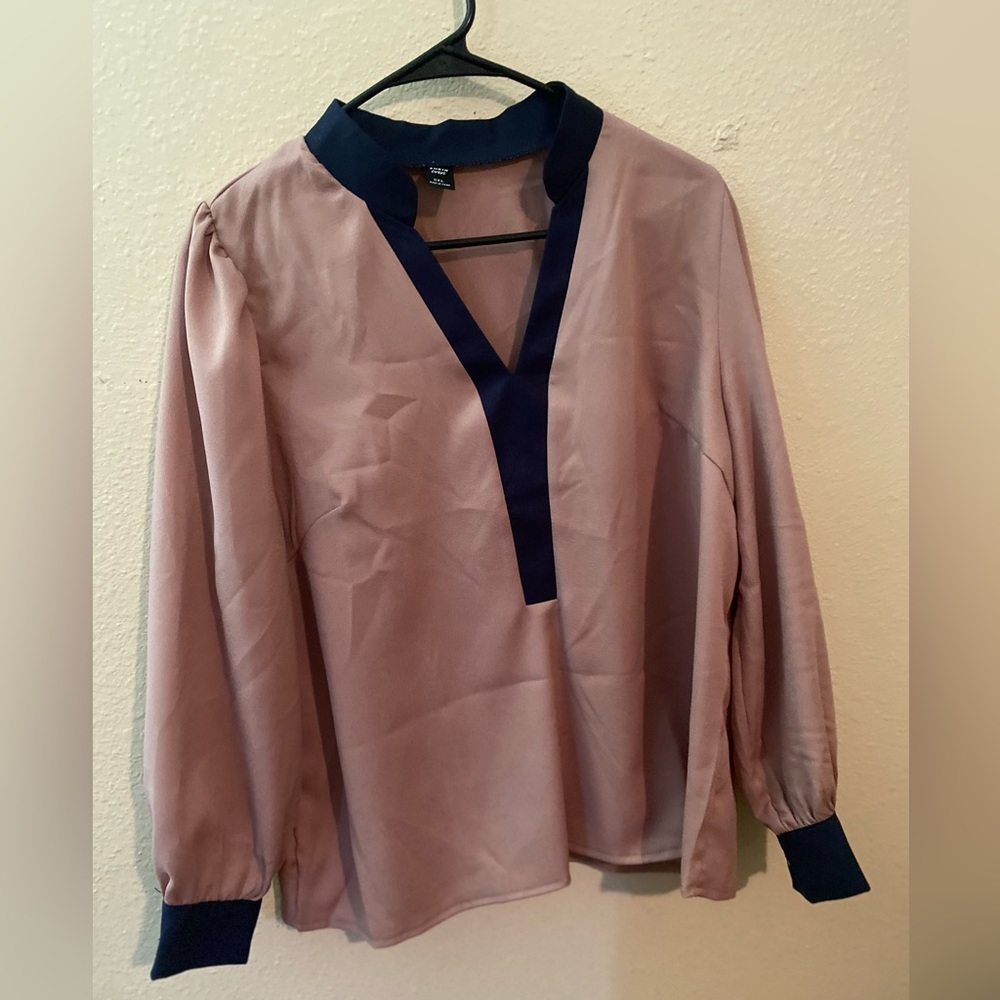Shein curve 0XL shirt never worn , was too small